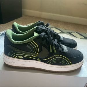 Air Force 1's LV8 NY Vs